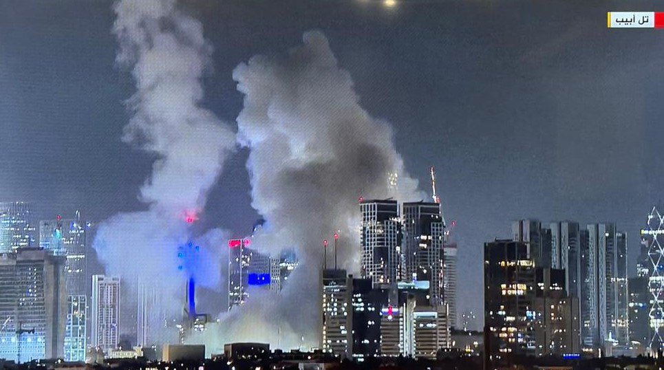 Intense Overnight Strikes: Israel and Iran Exchange Air Strikes Amid Escalating Tensions